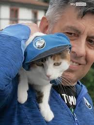 Gary Cotterill Makes a Furry Friend in Atalanta!