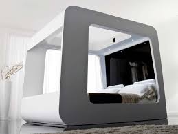 Camera da letto vuoi acquistare? Camera Da Letto Moderna Con I Letti A Baldacchino Ville E Giardini