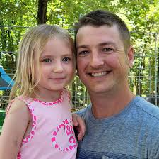 Does anyone have the larger Bass Pro insulated hub?