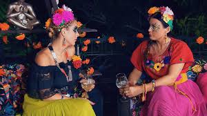 Let's take a quick trip around the world to observe how these ten countries celebrate their own version of dia de los muertos. Auch Die Frauen Wurden Passend Zum Dia De Los Muertos Geschminkt