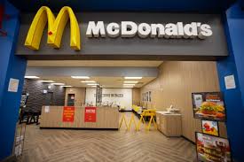 World's largest fast food chain founded in 1940 as a barbeque restaurant and later rebranded as a hamburger sand in 1948. Mcdonald S Is Closing More Than 200 Locations Nationwide Here Is What We Know