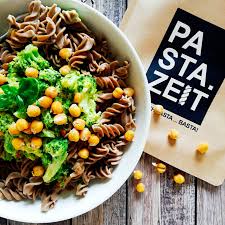 Rezept Fur Quinoa Kase Brokkoli Pasta Mit Gerosteten Kichererbsen Low Carb Rezepte Zum Nachkochen Pastazeit Rezept Gerostete Kichererbsen Kichererbsen Nudeln Kichererbsen