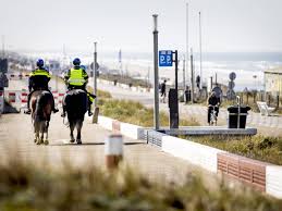 Ernst kuipers van het landelijk netwerk acute zorg bepleit een voorzichtige afbouw van de lockdown. We Zijn Nog Lang Niet Van Corona Af Dus Stop Met Gijzeling Overige Zorg Nieuwsuur
