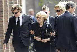 Andre hazes de glimlach van een kind. Liefdevol Afscheid Van John De Mol Sr Sterren Ad Nl