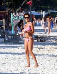 Natalia siwiec is a professional model/poser that seems to be hot on the internet search bandwagon. Natalia Siwiec In Bikini At A Beach In Tulum 02 27 2021 Hawtcelebs