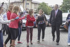 Emil florin nemes este reprezentantul tuturor companiilor si posturilor de televiziune care apartin rcs & rds, el fiind coordonatorul de marketing si. Update Csm A Avizat Revocarea Din Dna A News Ro