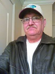 does anyone remember the portable skating rink that they use to set up at  the "Y" in martin, and does anyone have any pictures,