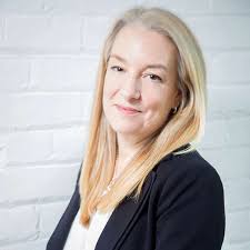 Kelly Moorhead's Instagram, Twitter & Facebook