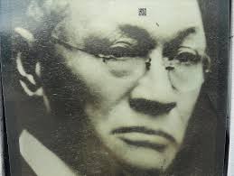 My great aunt Irma Black Rambo worked for Atlanta Life Insurance Company  for 55 years and she helped to finance my dreams! I always go by and pay  homage. The building is