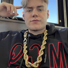 Stream Troy Leslie Milner music