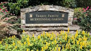 Very enjoyable walk and lots of flowers even this early. Tanger Family Bicentennial Garden Youtube