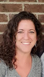 Kelly Huckaby's Instagram, Twitter & Facebook