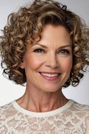 Sexiest Short Hairstyles for Women Over 40 in 2024