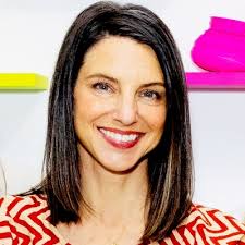 Melissa Layton's Instagram, Twitter & Facebook