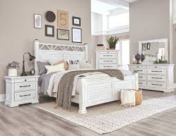 Beach pillows, coastal lighting, beach house rugs, and coastal wall décor and accessories all help to bring your seaside vision to life. Trina 5 Piece Queen Poster Bedroom Kane S Furniture