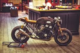 Honda Cb 750 Rc42 Jpg 1200 800 Honda Cb750 Cb Cafe Racer Cb750 Cafe Racer