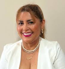 Marycruz Flores's Instagram, Twitter & Facebook