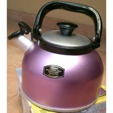 Peralatan dapur ini berfungsi sebagai tempat menanak nasi yang dulu terbuat dari tembaga. New 3 5liter Perabot Dapur Alat Masak Air Ketel Teko Promo Elevenia