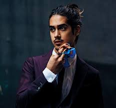 Hot List Avan Jogia Avan Jogia Long Hair Styles Men Actors