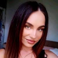 Shauna Saunders's Instagram, Twitter & Facebook