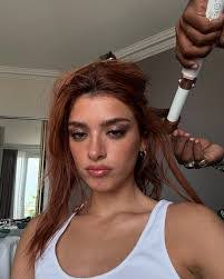 Melanie Castellanos's Instagram, Twitter & Facebook