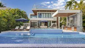 Stunning Dilido Tropical Modern Home In Miami Beach For Sale At 9 9m Modern House Luxury Modern Homes Southern House Plans