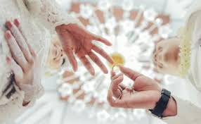 Sekalipun pelaksanaan pernikahan dilakukan saat jam kerja kua. Hukum Akad Nikah Di Masjid Dan Waktu Yang Tepat Ijab Qabul Kontenkreatips Com