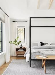Whether you want inspiration for planning gray and white bedroom or are building designer gray and white bedroom from scratch, houzz has pictures from the best designers. 17 Beautiful Gray And White Bedrooms