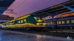Cat costa sa circuli cu trenurile private si in cat timp ajungi la destinatie, comparativ cu performantele trenurilor cfr, afli din tabelul de mai jos. Astra Trans Carpatic Devine Primul Operator Privat Care Ajunge La Mangalia Mobilitate Eu