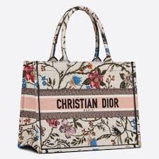 We did not find results for: Replica Dior Small Book Tote In Multicolor Rosa Mutabilis Embroidery