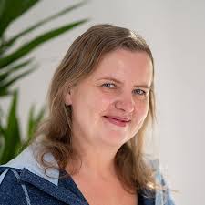 IHRE ANSPRECHPARTNER