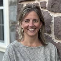 Jennifer Lambert Email & Phone Number