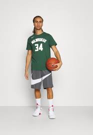 The third oldest of five to nigerian immigrants charles and veronica antetokounmpo, giannis comes from the quintessential. Nike Performance Nba Giannis Antetokounmpo Milwaukee Bucks Name Number Tee Club Wear Fir Green Zalando De