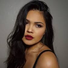 Savannah Hernandez's Instagram, Twitter & Facebook