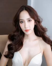 Image result for สาวไทยที่สวยงาม