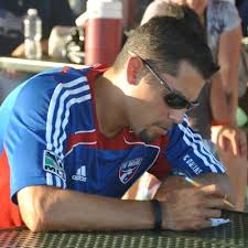 Phil Gomez (@PhilGom87826109)