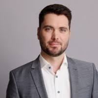 70+ perfiles de «Eller»