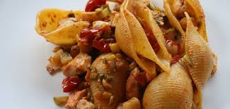 Maybe you would like to learn more about one of these? Ricetta Conchiglioni Al Sugo Di Pesce E Zucchine Confoodential It