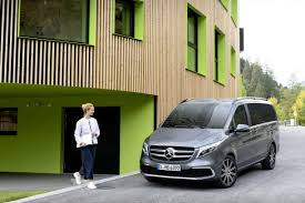 Mercedes Classe V Restylee Un Concept Car Electrique A Geneve
