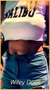 Witness Ushijima Iiniku's sensual arcade escapades - nude thrills