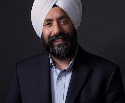 Leigh Chastain's Instagram, Twitter & Facebook