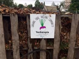 Horse manure that contains bedding like wood shavings, straw, sawdust or old hay is ideal for air and heat need to be circulated to encourage composting, so the piles of manure need to be turned. Heating It Up Compost Heated Greenhouses Alaska Master Gardener Blog