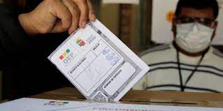 Unos 45.000 policías y más de 37.000 militares se movilizarán el 11 de abril y los días posteriores de la elección presidencial en. Bolivia Elecciones Municipales 2021