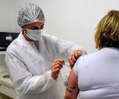 Los investigadores han señalado que se ha demostrado que funciona bien en diferentes grupos de edad. Reportan 99 De Efectividad En Vacuna De Oxford Astrazeneca Para Generar Anticuerpos