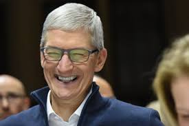 In 1 Hilarious and Wordless Tweet, Tim Cook Just Memed Himself to Unveil a  Much-Anticipated Apple Product
