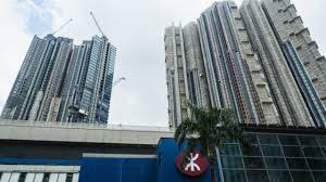 柏傲莊iii (the pavilia farm iii) 屬港鐵大圍站發展項目第三期，建有兩幢住宅大廈(第1、2座)，均樓高57層，各設有六或八部升降機(當中一部為運貨電梯)。 Ntvl8kxxs4irm