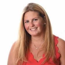 Lauren Bostrom's Instagram, Twitter & Facebook