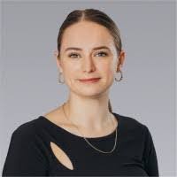 Kelly Dowler's Instagram, Twitter & Facebook