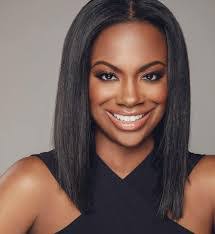 Belinda Ewing's Instagram, Twitter & Facebook