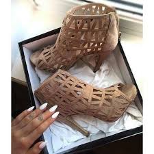 Sejarah kurs harian usd /idr sejak selasa, 2 juni 2020. Cat Este 1 Euro Lei 1 Ron Lei 1 Dolar Lei Brainly Ro